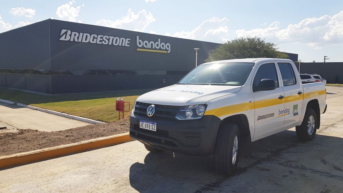 Bridgestone y LAC presentan una nueva planta de recapado Bandag en Deán Funes, Córdoba