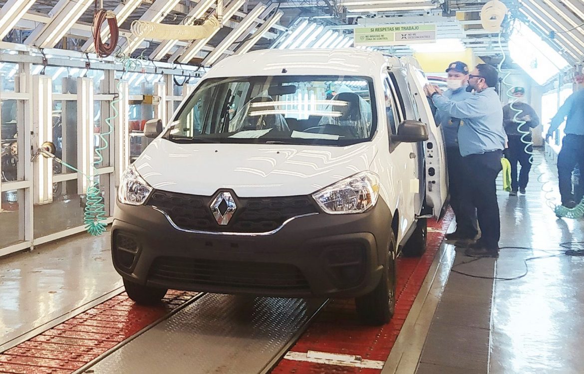 Renault fabricó la unidad 50.000 del nuevo Kangoo en Santa Isabel