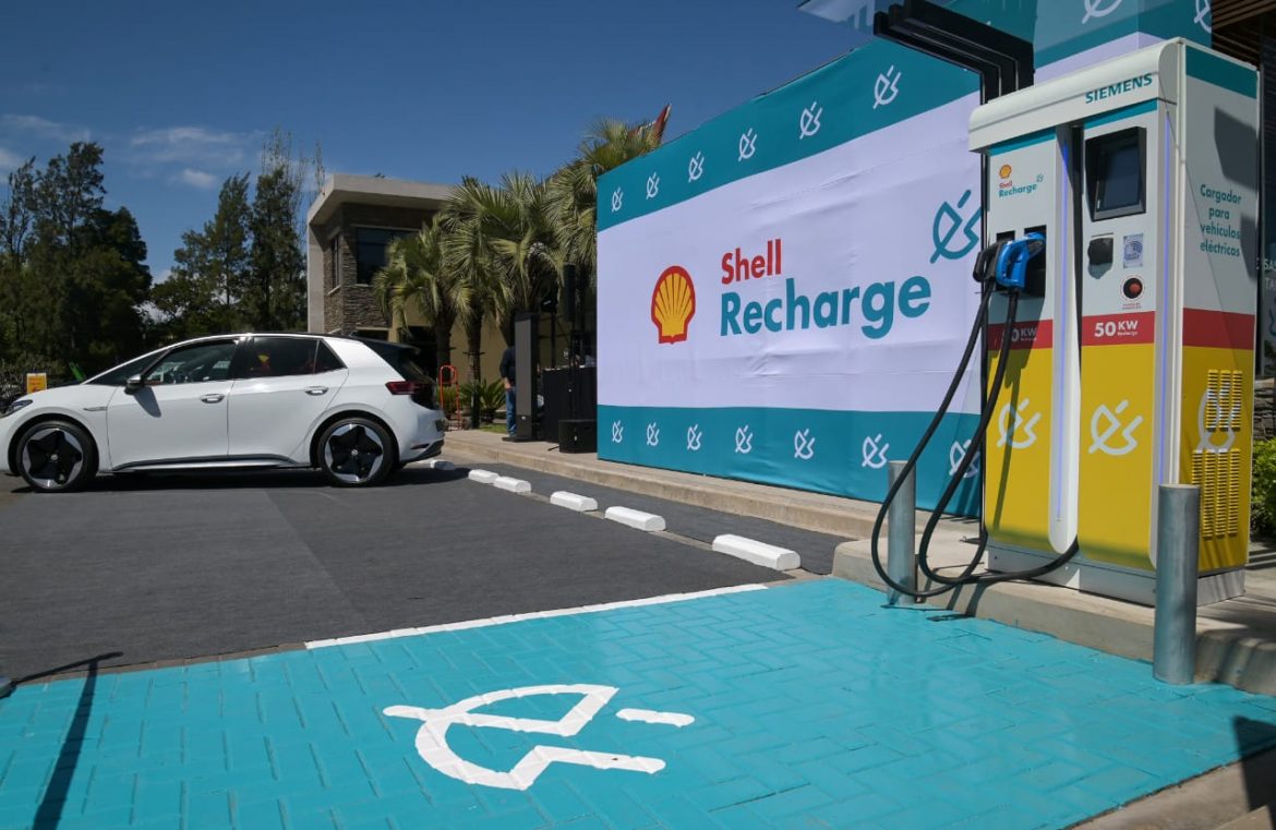 Shell inauguró su primer cargador de autos eléctricos en Nordelta