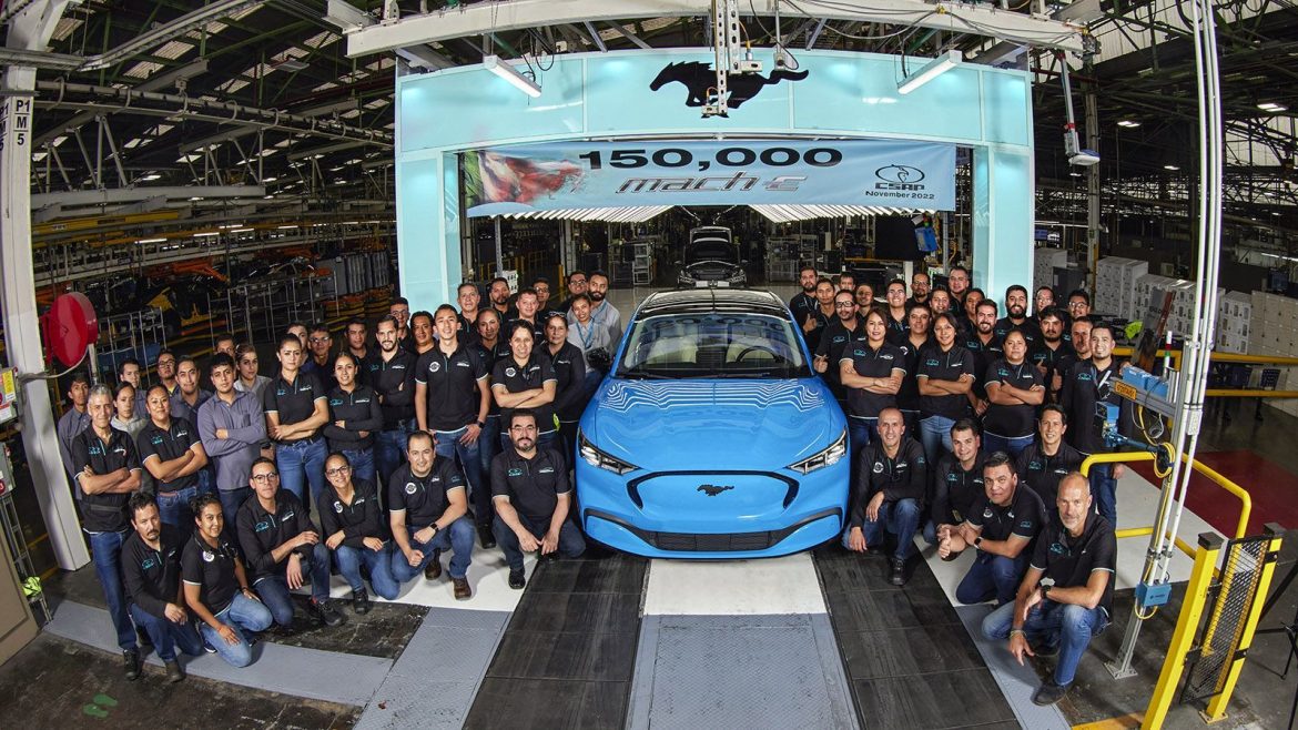 Ford ratificó la llegada del Mustang Mach-E a la Argentina: ya se produjeron 150.000 unidades en México