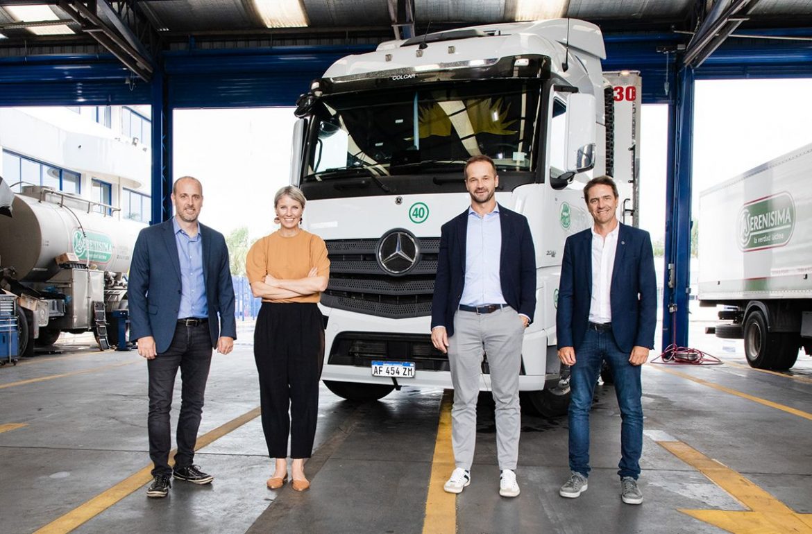 Miembros de la Junta de Directores de Daimler Truck visitaron la planta de Mercedes-Benz Camiones y Buses Argentina