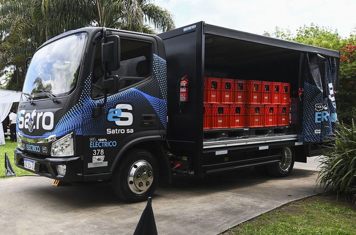 Foton anunció la entrega de las primeras unidades del eAumark a una empresa de logística