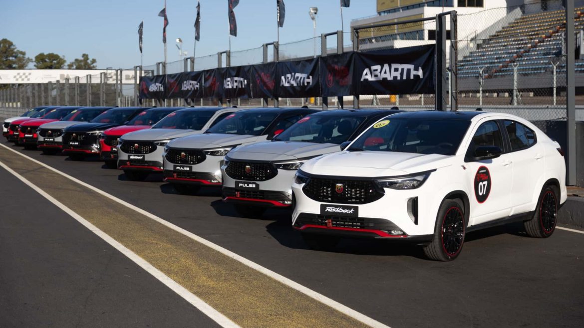 Abarth Racer’s Academy: el escorpión invita a sus clientes a probar sus autos en el autódromo