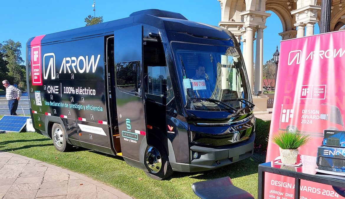 El ARROW ONE estuvo en el World EV DAY: la llegada de la furgoneta eléctrica brasileña tuvo excelentes repercusiones