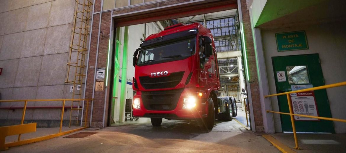 Iveco celebró sus 55 años en Argentina con la fabricación de una edición especial