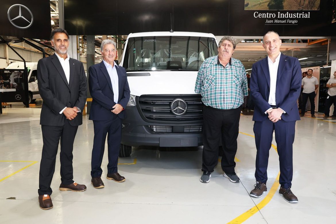 Mercedes-Benz vendió su operación productiva y comercial en Argentina a Open Cars: La planta Virrey del Pino seguirá fabricando la Sprinter hasta 2030 y habrá nuevos modelos ¿serán chinos y eléctricos?